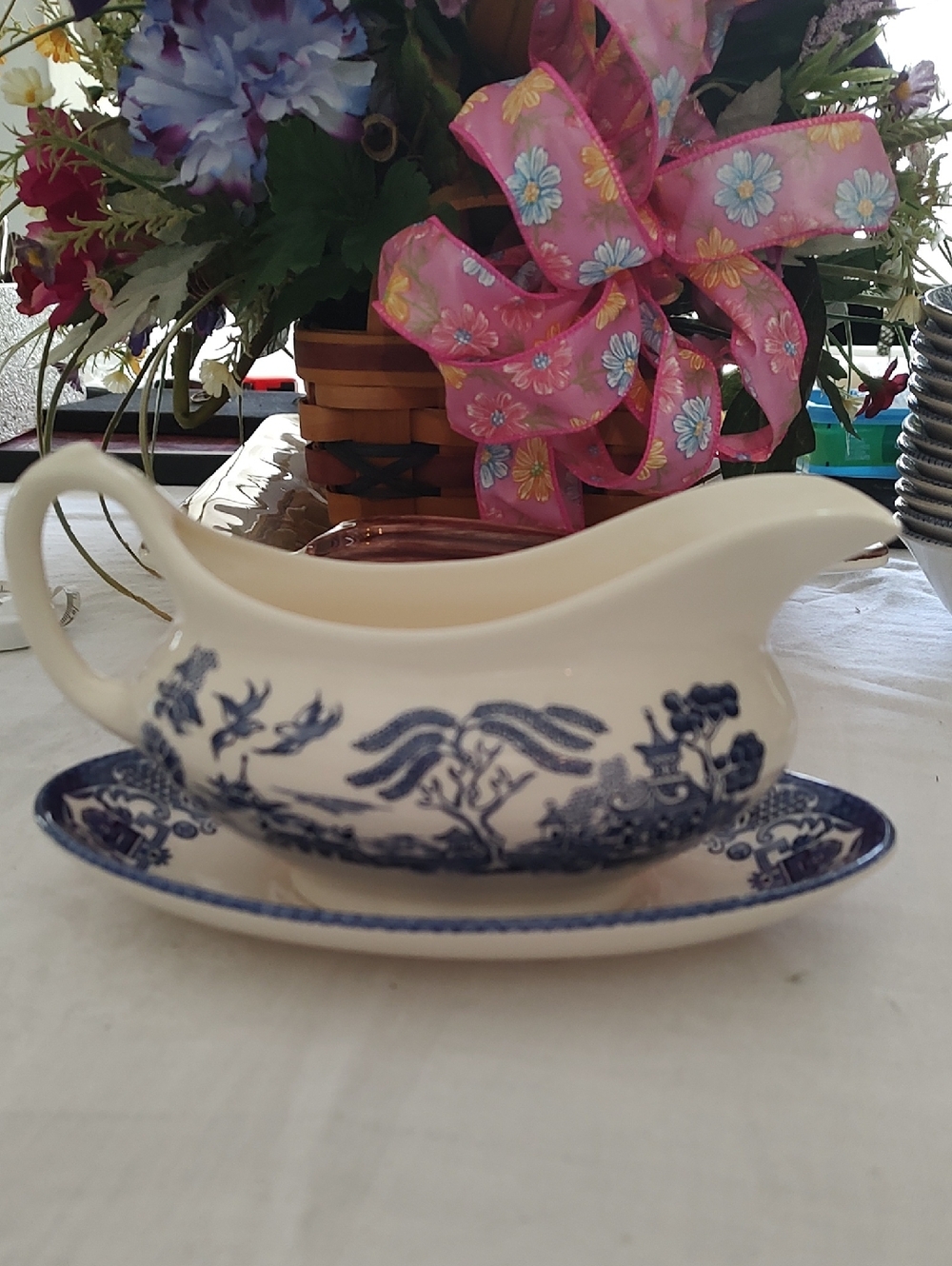 Old Willow English Ironstone Gravy Boat with Underplate